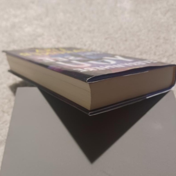 LISA GARDNER 'Still See You Everywhere' Hardback - Picture 6 of 6